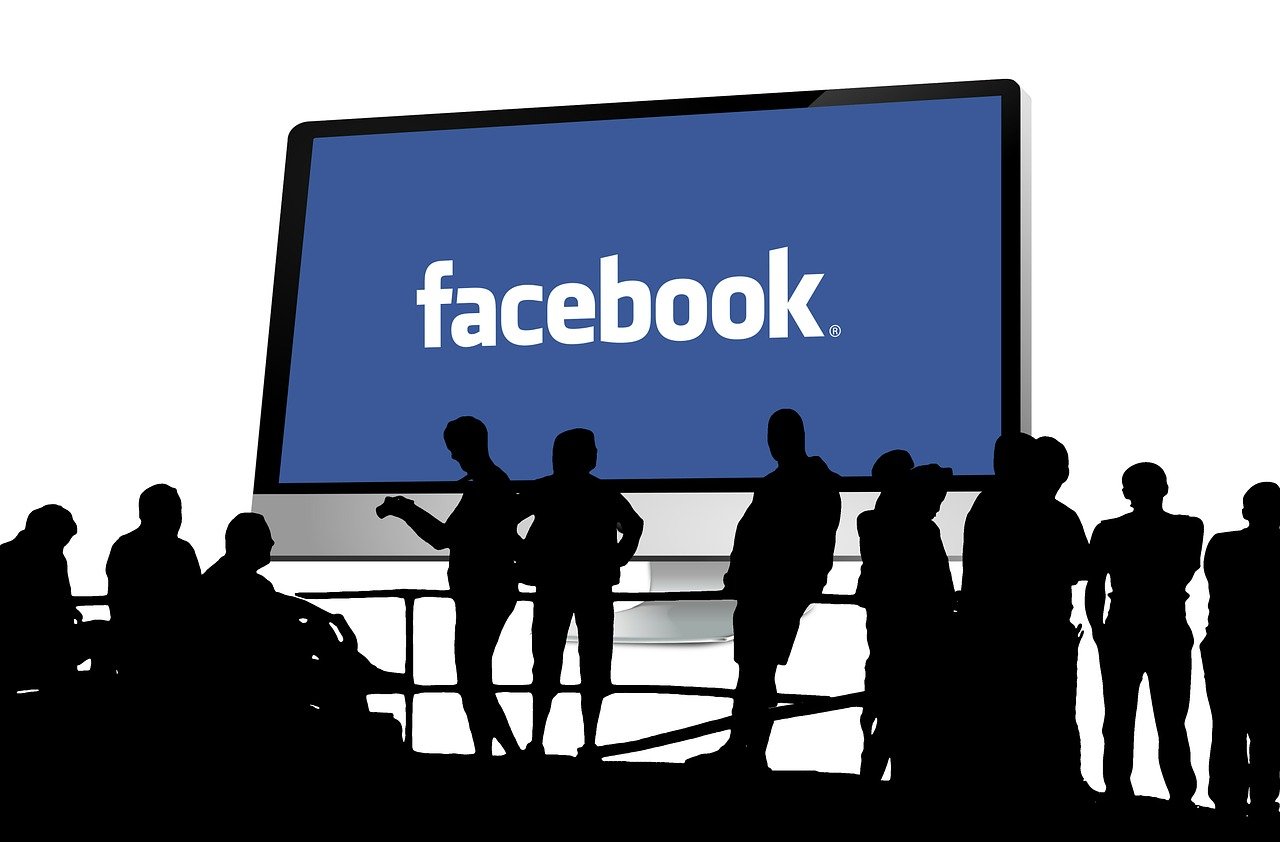 The Best Target Audience for Facebook Ads: Custom Audiences vs. Lookalike Audiences